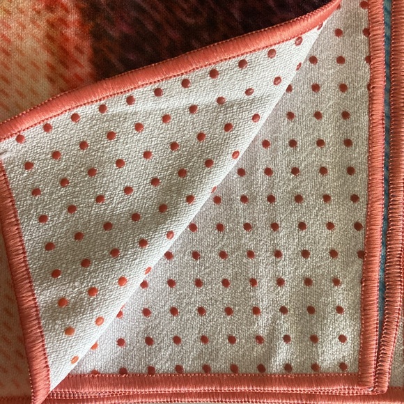 YOGAFINA Yoga Mat Towel - Picture 2 of 7